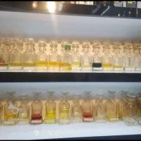 شیشه ارسی ساده و رنگی و طلا کوب مخصوص عطر|آرایشی، بهداشتی، درمانی|ساری, |دیوار