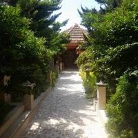 اجاره یا رهن کامل ویلای ۴ خوابه با ۲ سوئیت مجزا