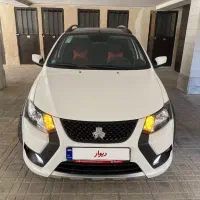کوییک R سفید مشکی ۱۴۰۲