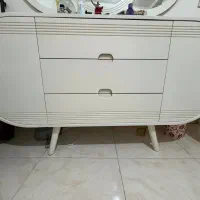 آینه کنسول کاملا چوبی و طراحی شده|بوفه، ویترین، کنسول|رشت, شهرک صبا|دیوار