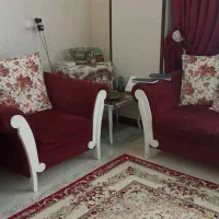 مبل ۹نفره با میز بزرگ و ۴میز پذیرایی کوچک|مبلمان خانگی و میز عسلی|شاهین‌شهر, ۹ دی|دیوار