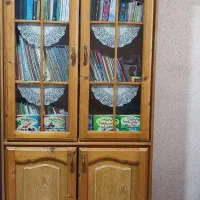 کتابخانه بادوام و جادار از جنس چوب نراد