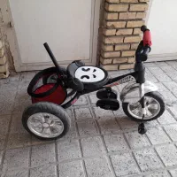 سه چرخه از دو تا هشت سال