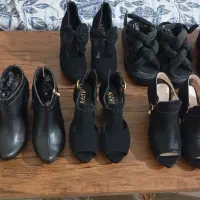 تعدادی کفش تک سایز مجلسی