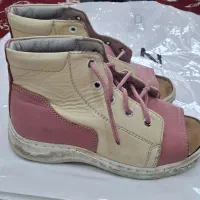 کفش طبی خاص کودکان