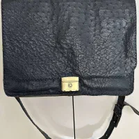 کیف کلاسیک اداری و کیف رودوشی با چرم شترمرغ