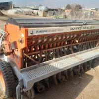 گندم کار سه کاره|ماشین‌آلات صنعتی|بشاریات, |دیوار