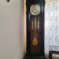 ساعت ایستاده چوبی