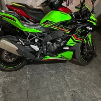 کاوازاکی چهار سیلندر zx25R