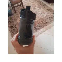 بوت در حد نو|کیف، کفش، کمربند|پرند, فاز ۰|دیوار