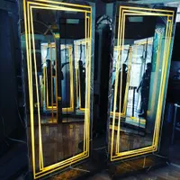 آینه قدی طرح دار (پایه ای)