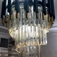 یه عدد لوستر کریستالی