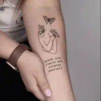 خدمات پیرسینگ و تتوی صورت و بدن و آموزش حرفه ای