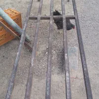 تخت زیر باری طول بزرگی ۲متر ۴۴و عرض ۷۰ثانت