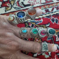 انگشتر نقره همه کار دست و با نگین های اصل و‌معدن
