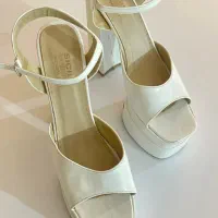 کفش نو استفاده نشده