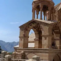 تور لاکچری تبریز جلفا کندوان لحظه آخری شمال|تور و چارتر|اصفهان, باغ دریاچه|دیوار