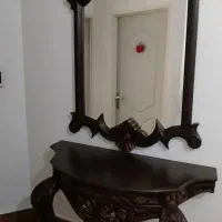 میز و آیینه  کنسول