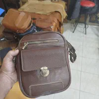 کیف رودوشی چرم گاوی|کیف، کفش، کمربند|شیراز, رازی|دیوار