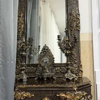 آیینه و کنسول