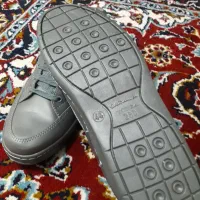 کفش اصلی ترک|کیف، کفش، کمربند|قم, قلعه عموحسین|دیوار