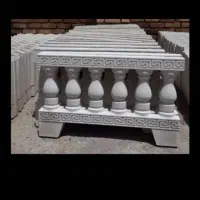 نرده ی دورباغچه رومی