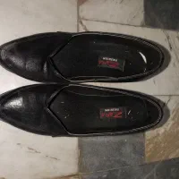 یک جفت کفش زنانه یک جفت استوک|کیف، کفش، کمربند|نهاوند, |دیوار