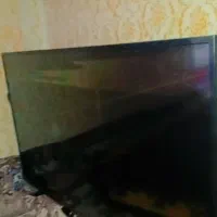 دو عدد تلویزیون|تلویزیون و پروژکتور|همدان, |دیوار