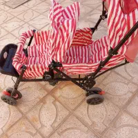 کالسکه دوقلو