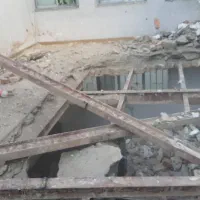 تخریب ساختمان بتونی شناژ گود برداری و داخلی|خدمات پیشه و مهارت|سیلاخور, |دیوار