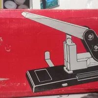 دستگاه منگنه بزرگ اداری