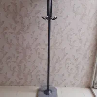 جالباسی ایستاده