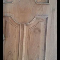 دو عدد در چوبی