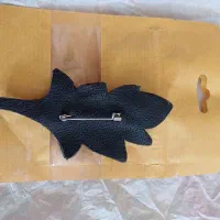 گل سینه کاردست  مناسب هدیه