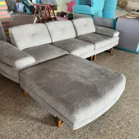 کلاسیک و راحت، مبل راحتی که همیشه دلخواه شماست|مبلمان خانگی و میز عسلی|رشت, منظریه|دیوار