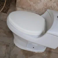 توالت فرنگی در حد نو