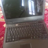 لپتاپ. برند DELL ال‌سی‌دی شکسته