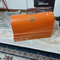 چرخ خیاطی  دستی|کلکسیون اشیاء عتیقه|اندیشه, اندیشه فاز ۱|دیوار