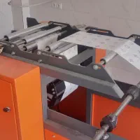 دستگاه رول کن سفره یکبار مصرف