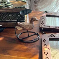 مجسمه چوبی قدبمی و دکوری قدیمی