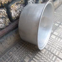 یک عدد قابلمه بزرگ روحی مخصوص رب وشیره