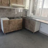 ۴۲ متر  غرق در نور شارق با جای پارک موتور