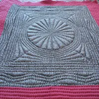 دوخت و دوز بالش، رو تختی، تشک لحاف سنتی|رختخواب، بالش، پتو|کرمان, |دیوار