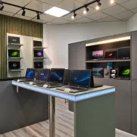 جشنواره فروش لپتاپ های اماراتی قسطی i7 FHD گارانتی