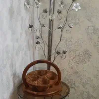 آباژور ایستاده