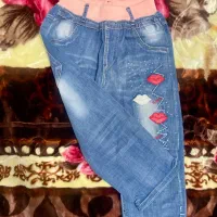 تعدادی لباس بچگانه شلوار لی نو به قیمت مناسب