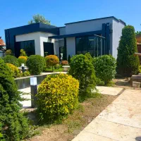 ویلا هوشمند با حیاط اختصاصی، آلاچیق و تجهیزات مدرن