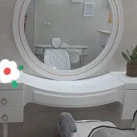 آینه کنسول و صندلی اصلاح قیمت مناسب|آرایشگاه و سالنهای زیبایی|اسلامشهر, باغ فیض|دیوار