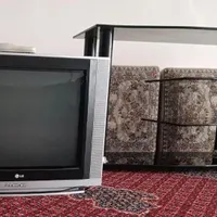 تلویزیون 21 اینچی ال جی با میز
