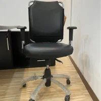 صندلی اداری چرخ دار لاژید  مشابه نو